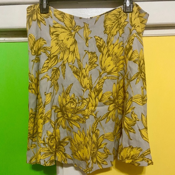 Fun, Festive Short Skirt - Picture 1 of 2